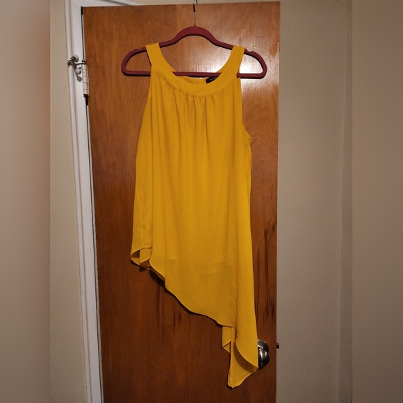 Ashley Stewart Asymmetrical Top Yellow Size 14/16W - Picture 2 of 4